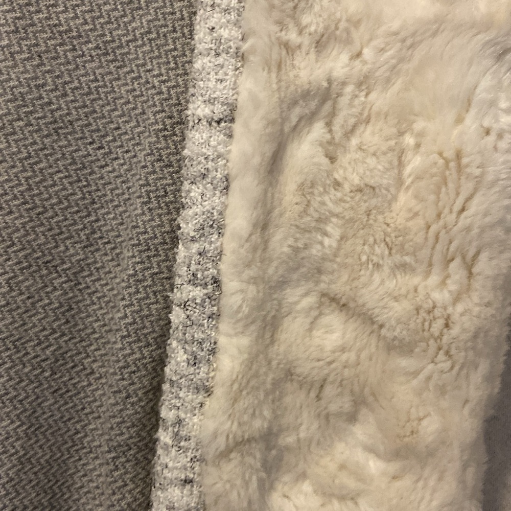Anthropologie Faux fur trim cotton blazer with chevron print - Picture 3 of 6